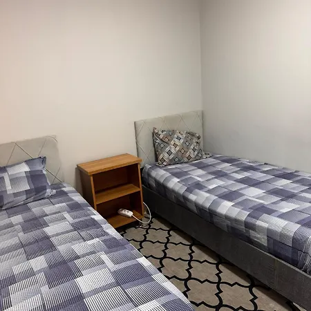 Transit 77 이스탄불