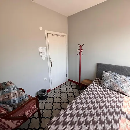 Transit 77 Ubytování v soukromí *